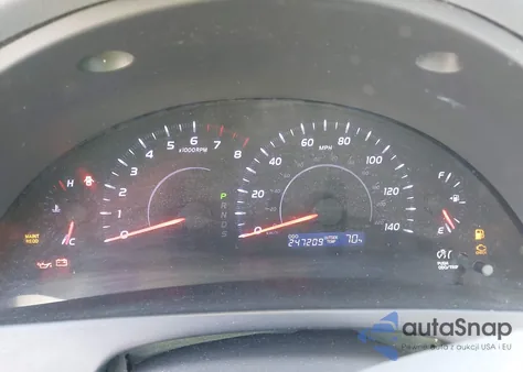 2011 Toyota Camry Le z USA, uszkodzony, nr VIN 4T1BF3EK0BU647718